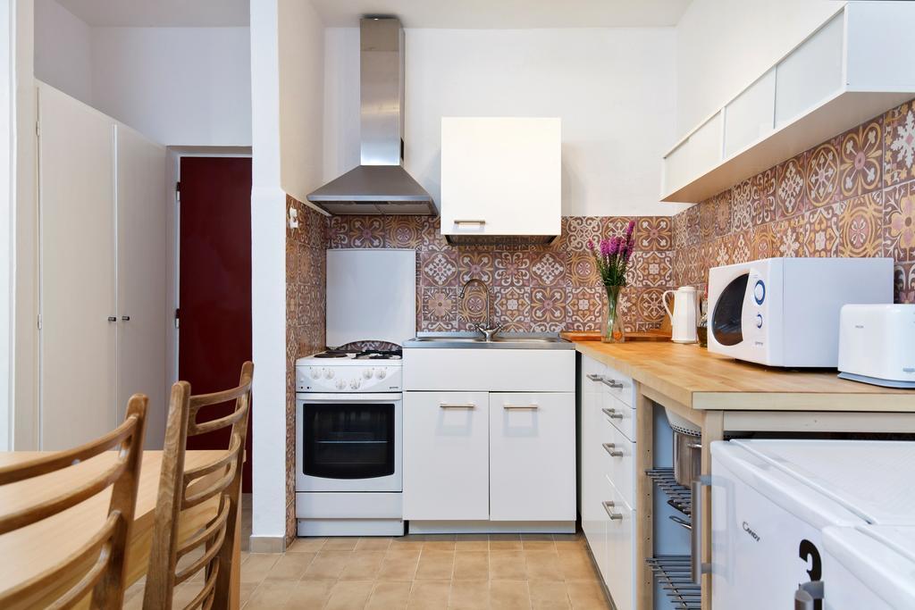Rooms Vinka Tudor ฮวาร์ ภายนอก รูปภาพ